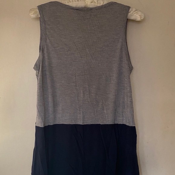 Barney’s New York colorblock Sleeveless Tee - Picture 3 of 3